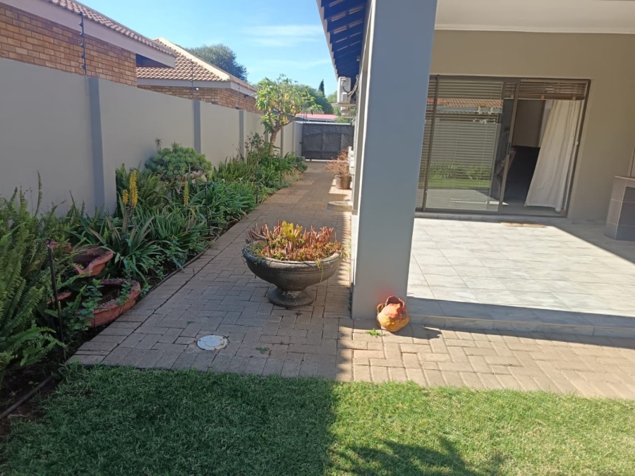 3 Bedroom Property for Sale in Hadison Park Northern Cape